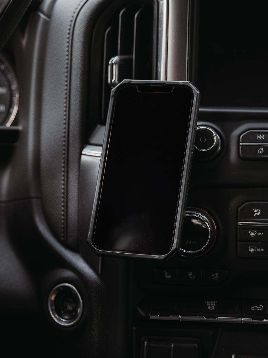 When you’re out there traveling on the open road, you need the best iPhone car dash mounts you can count on to keep your phone in place.