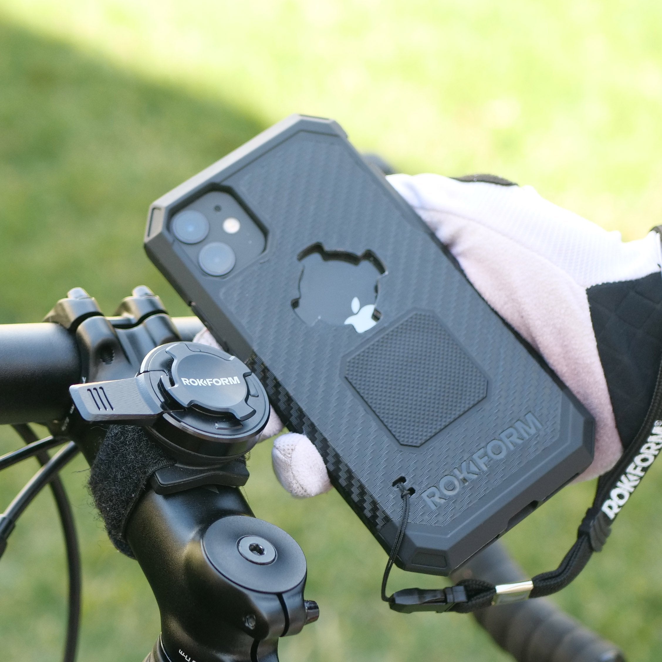 Iphone xr bicycle store mount