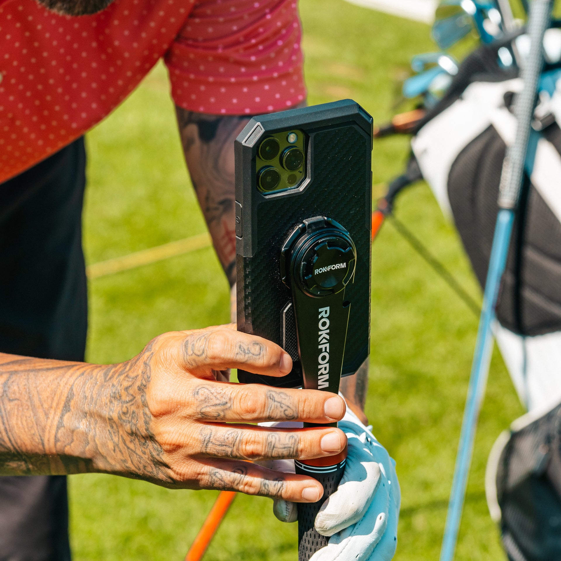 Golf Shooter : Magnetic Golf Phone Holder